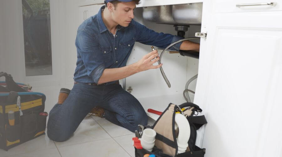 Professional emergency plumbing in Climbing Hill, IA